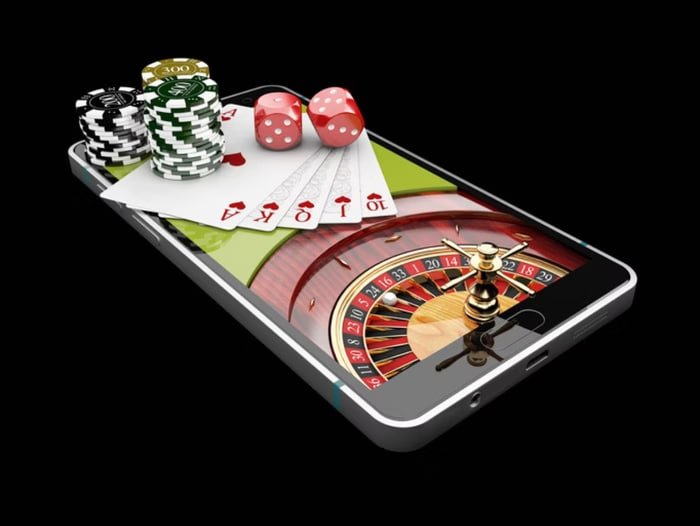 Filipino player accessing ppgaming live casino on a mobile phone